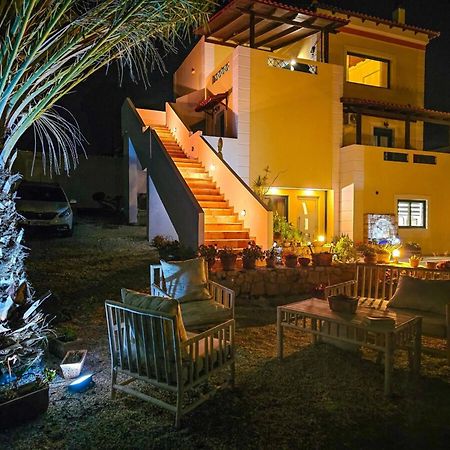 Villa Aitheras With Sea Views And Garden Stérnai 외부 사진