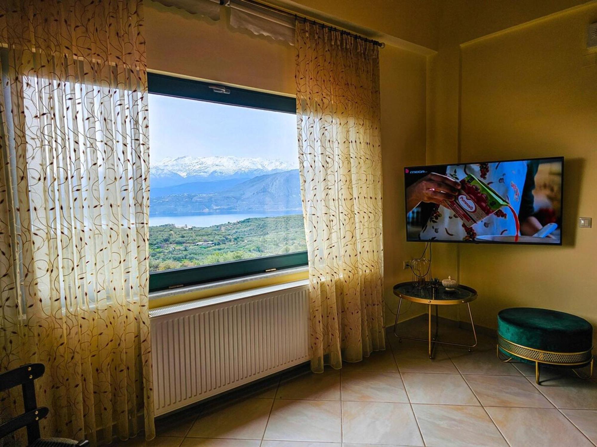 Villa Aitheras With Sea Views And Garden Stérnai 외부 사진
