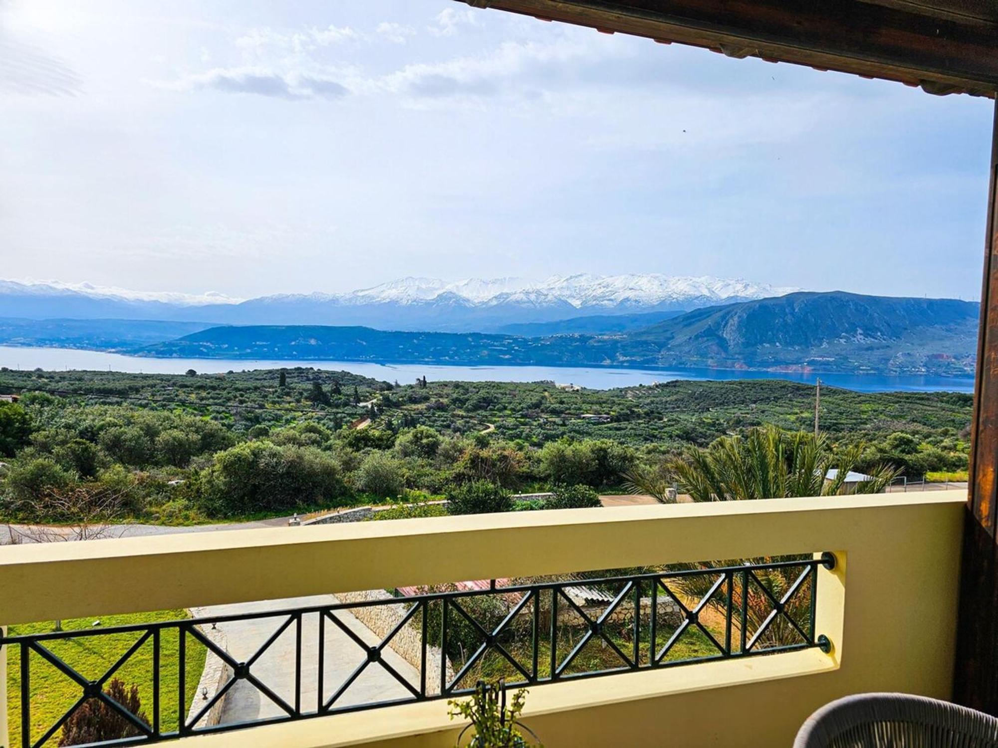 Villa Aitheras With Sea Views And Garden Stérnai 외부 사진